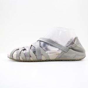 Ahnu Maia Silver & Blue Leather Lightweight Strappy Flat Sandals - 8